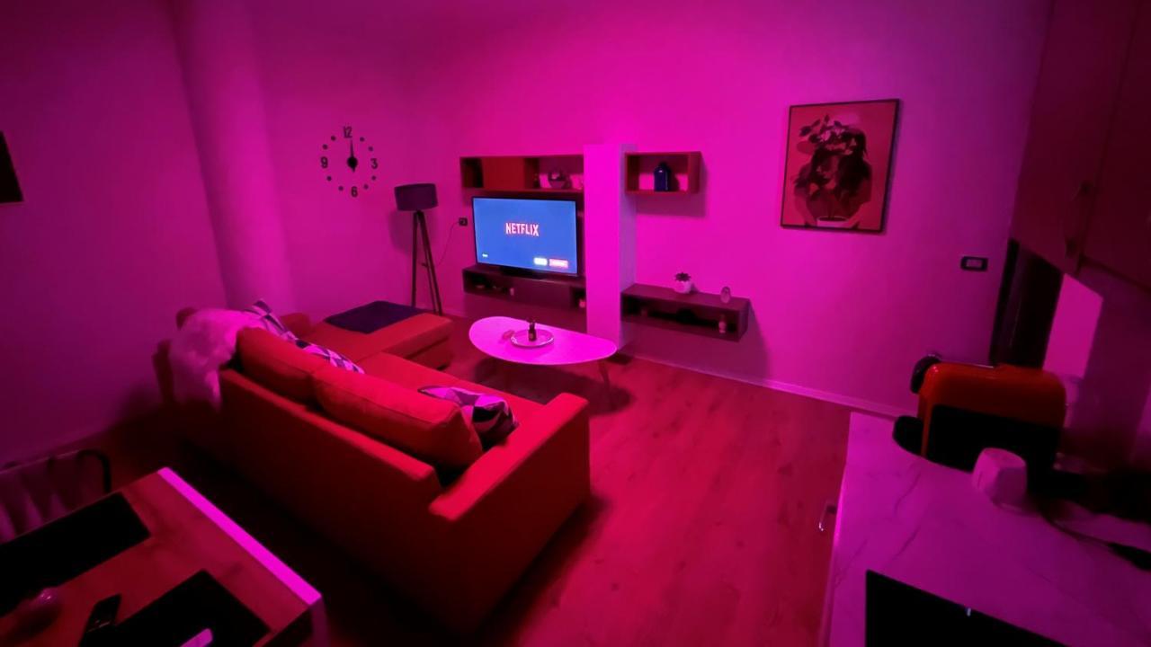Colorful Comfy Condo Central Tirana Extérieur photo