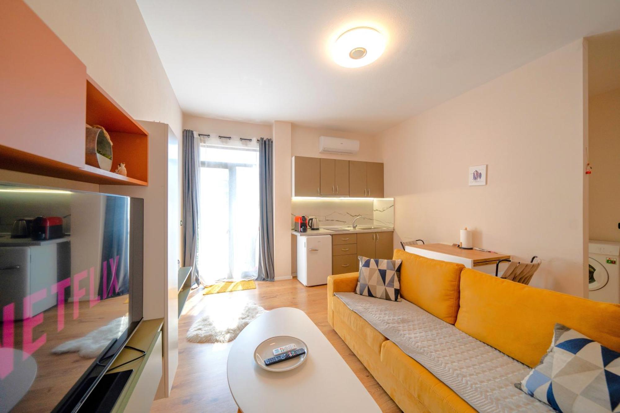 Colorful Comfy Condo Central Tirana Extérieur photo