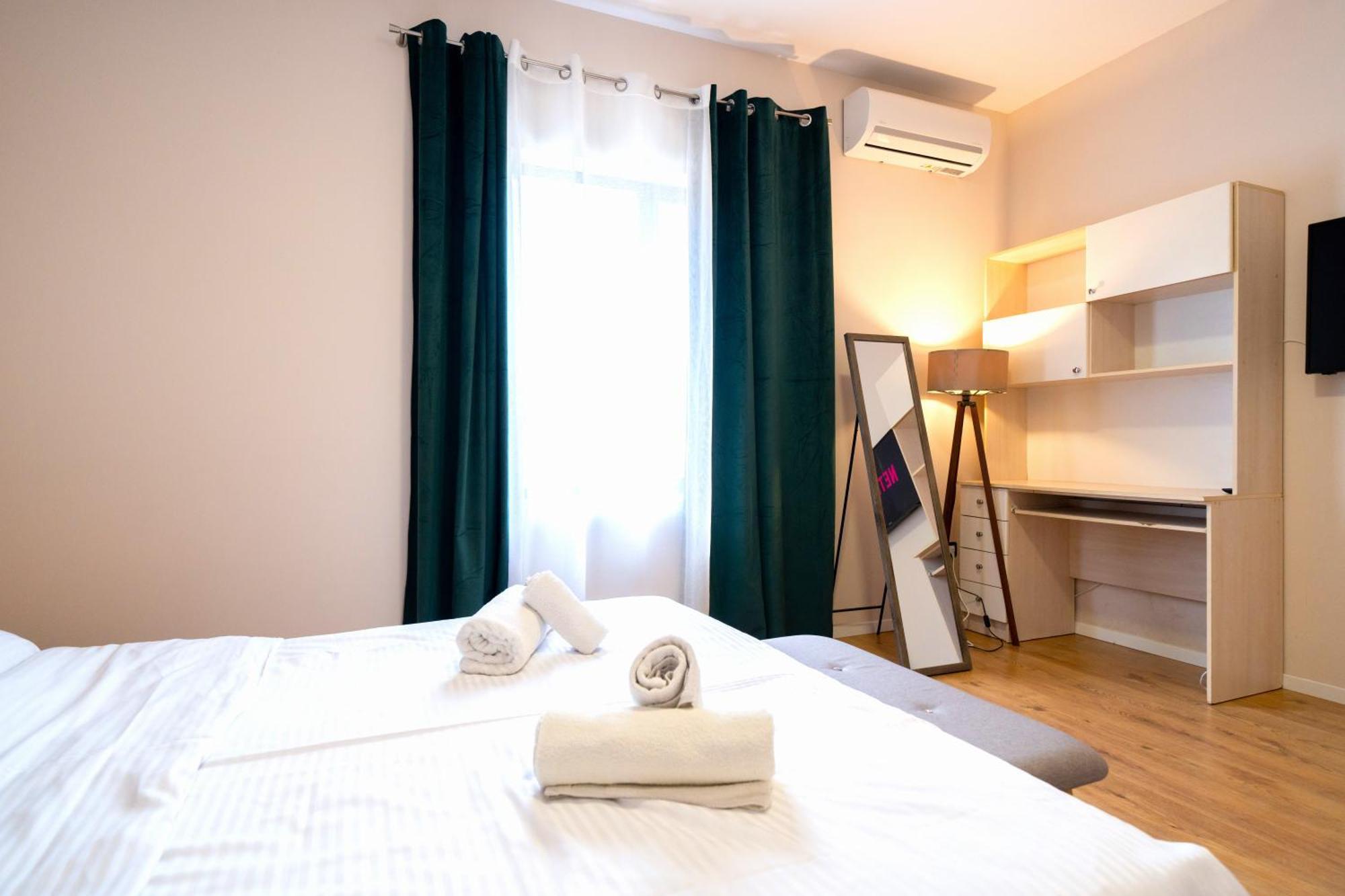 Colorful Comfy Condo Central Tirana Extérieur photo